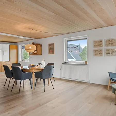 Modernized On With Water Views And Enclosed Terrace Fur