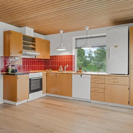 Vakantiehuis Modernized On With Water Views And Enclosed Terrace
