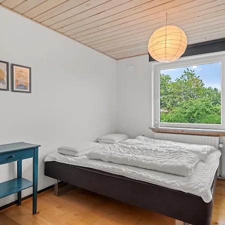 Modernized On With Water Views And Enclosed Terrace Vakantiehuis Fur