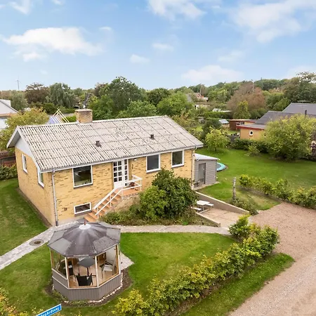 Modernized On With Water Views And Enclosed Terrace * Fur